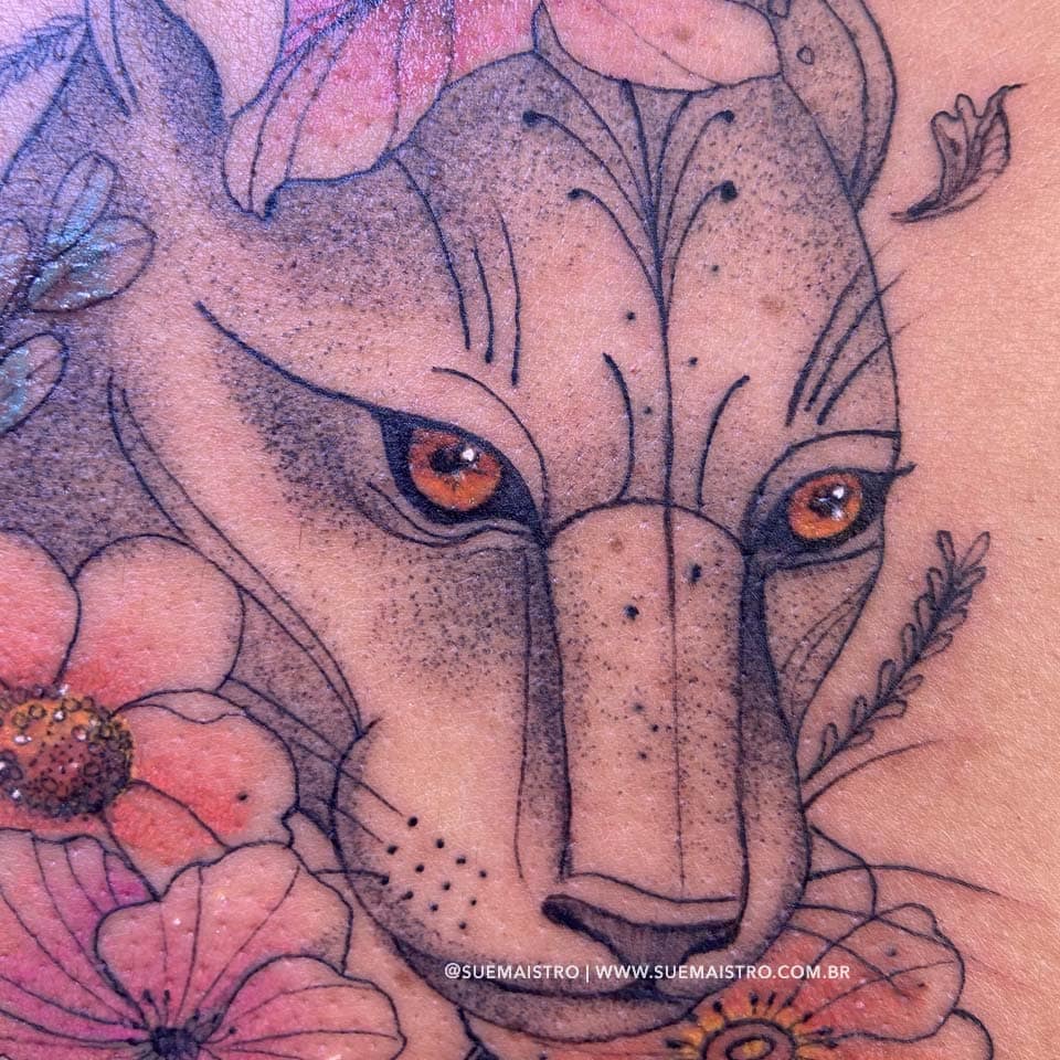 Tatuagem nas costas por Sue Maistro